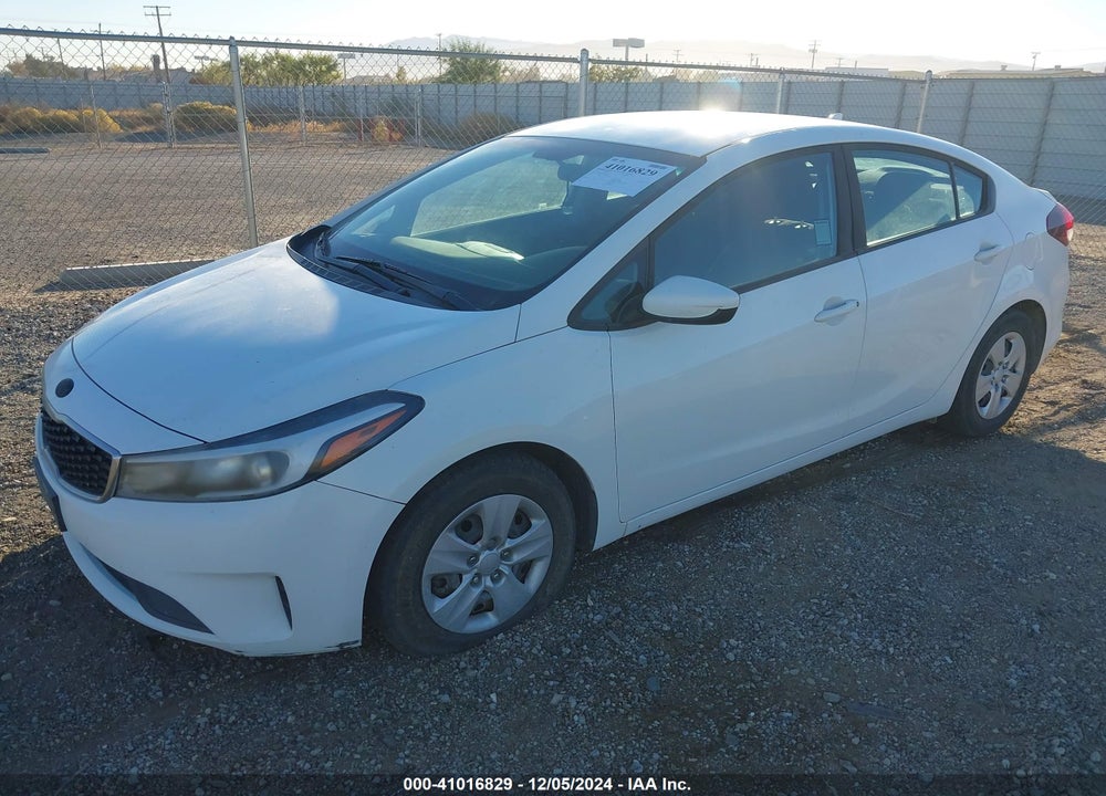 2017 KIA FORTE LX VIN: 3KPFK4A74HE110351