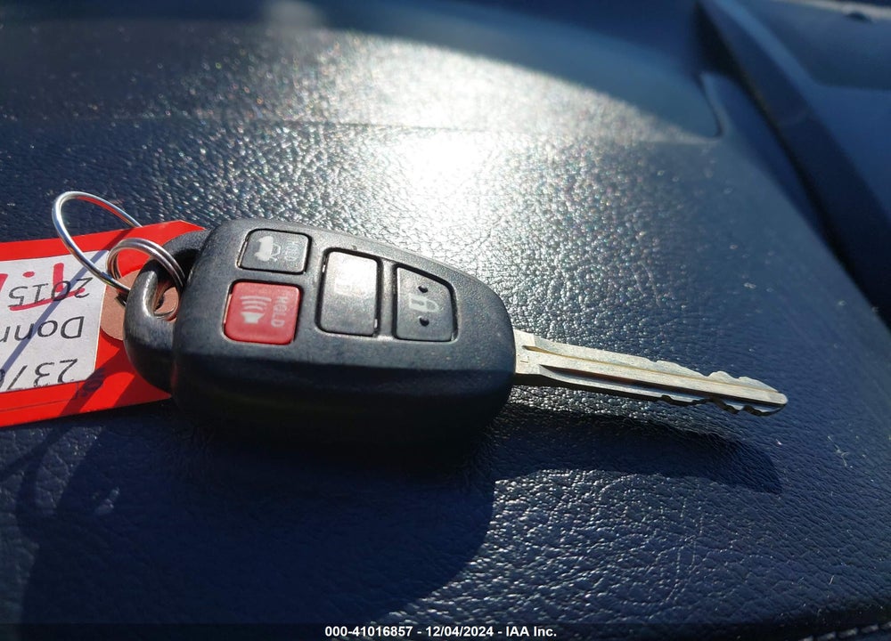 2015 TOYOTA CAMRY XLE VIN: 4T1BF1FK2FU935667
