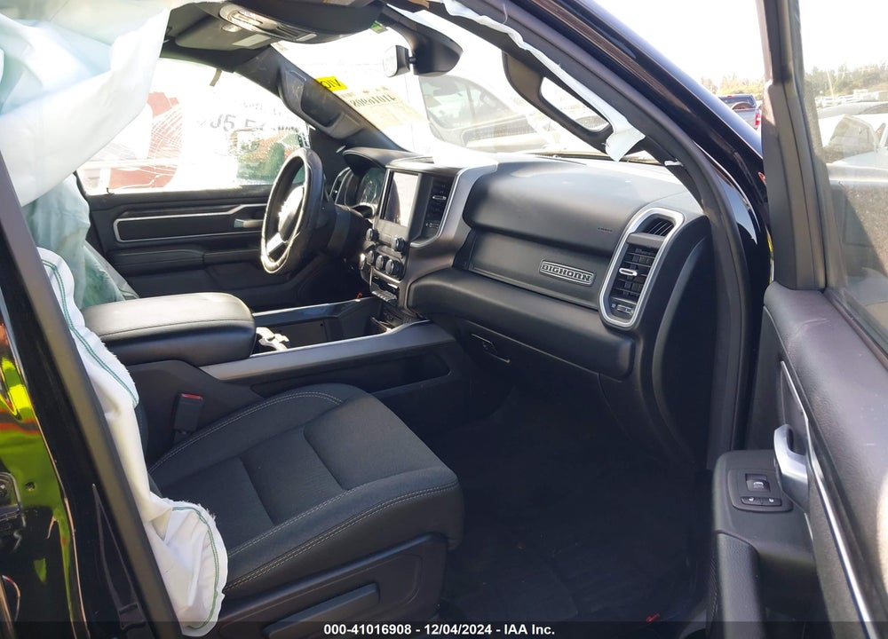 2019 RAM 1500 VIN: 1C6RREMT9KN905865
