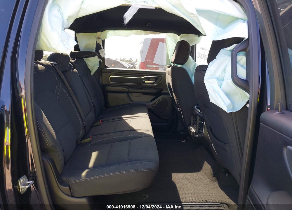 2019 RAM 1500 VIN: 1C6RREMT9KN905865