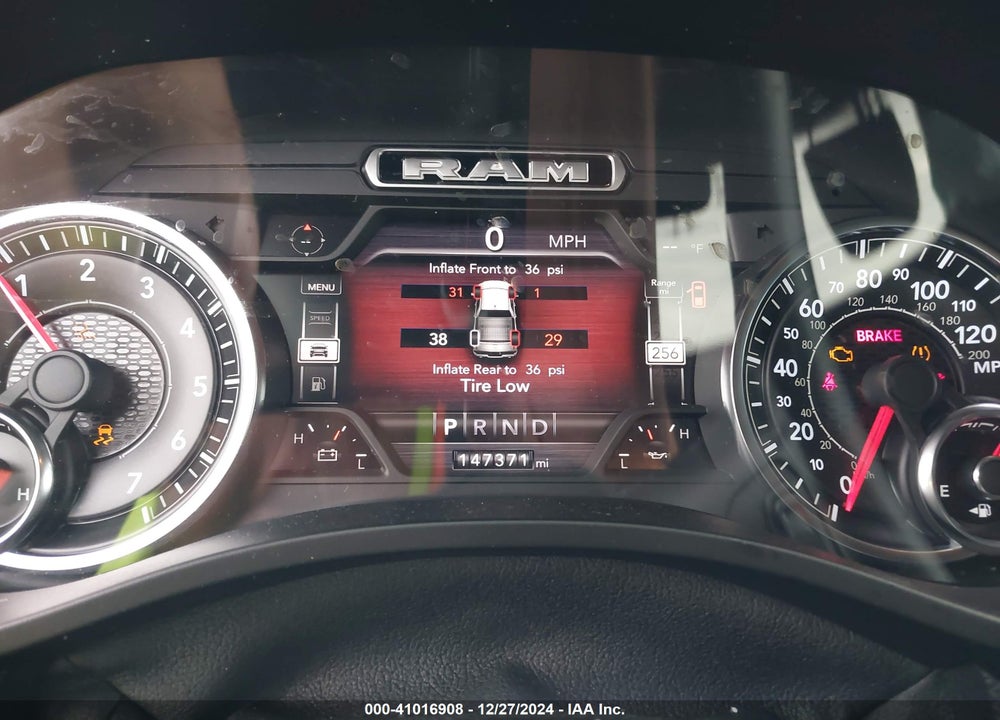 2019 RAM 1500 VIN: 1C6RREMT9KN905865