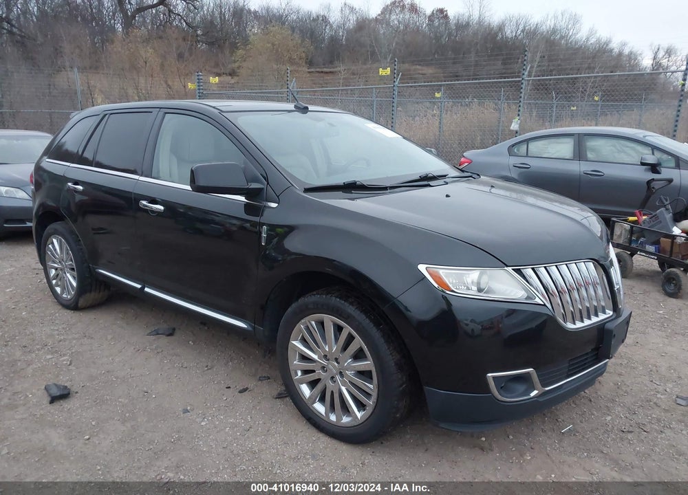 2011 LINCOLN MKX VIN: 2LMDJ8JK8BBJ00300