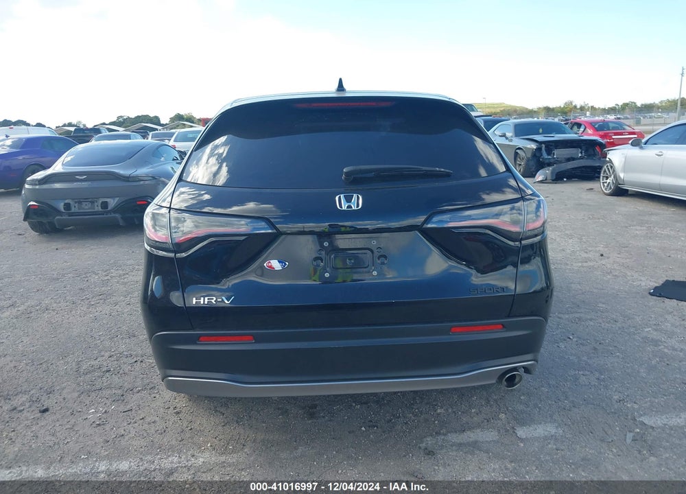 2024 HONDA HR-V 2WD SPORT/2WD SPORT W/O BSI VIN: 3CZRZ1H51RM720480