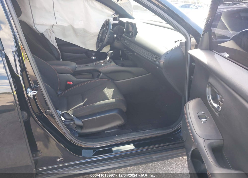 2024 HONDA HR-V 2WD SPORT/2WD SPORT W/O BSI VIN: 3CZRZ1H51RM720480