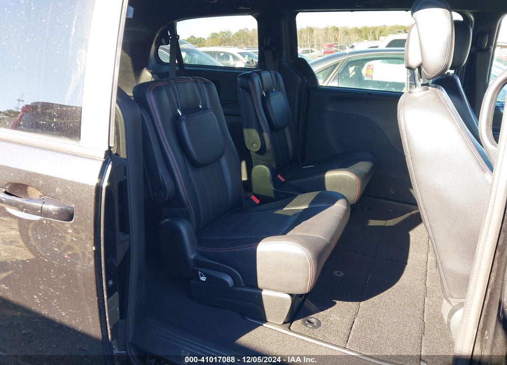 2019 DODGE GRAND CARAVAN GT VIN: 2C4RDGEG0KR512571