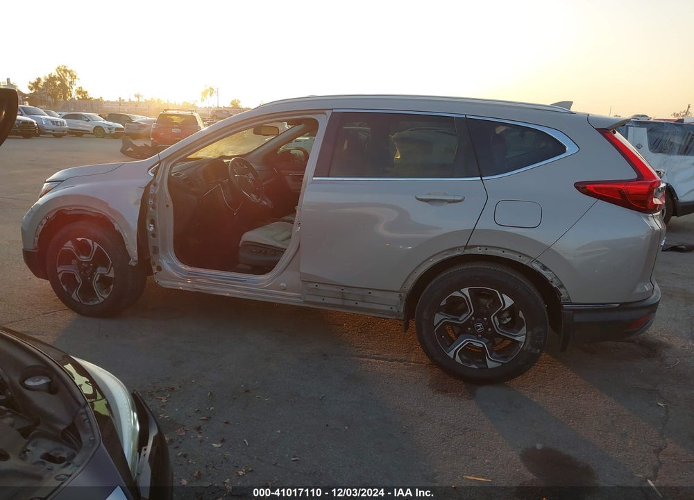 2018 HONDA CR-V TOURING VIN: 2HKRW1H97JH521350