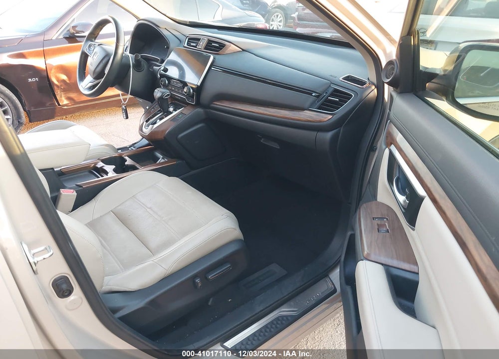2018 HONDA CR-V TOURING VIN: 2HKRW1H97JH521350