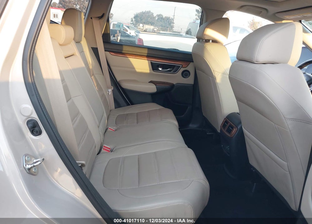 2018 HONDA CR-V TOURING VIN: 2HKRW1H97JH521350
