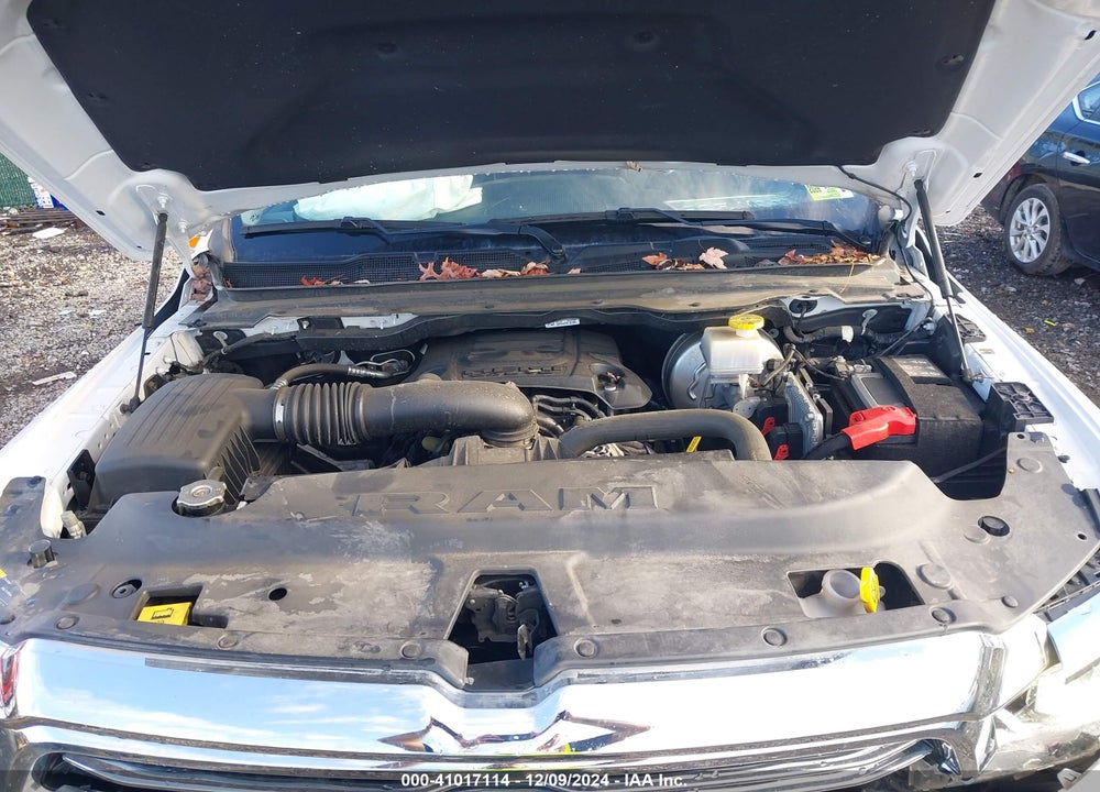 2022 RAM 1500 LAIE  4X4 5'7 BOX VIN: 1C6SRFJT3NN348306