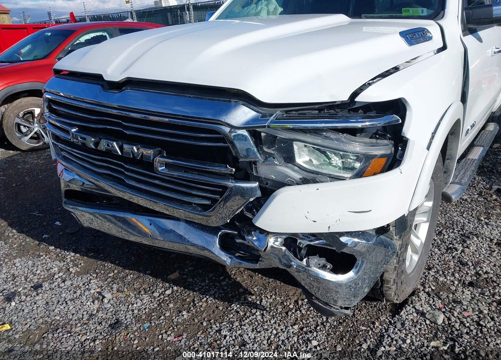 2022 RAM 1500 LAIE  4X4 5'7 BOX VIN: 1C6SRFJT3NN348306