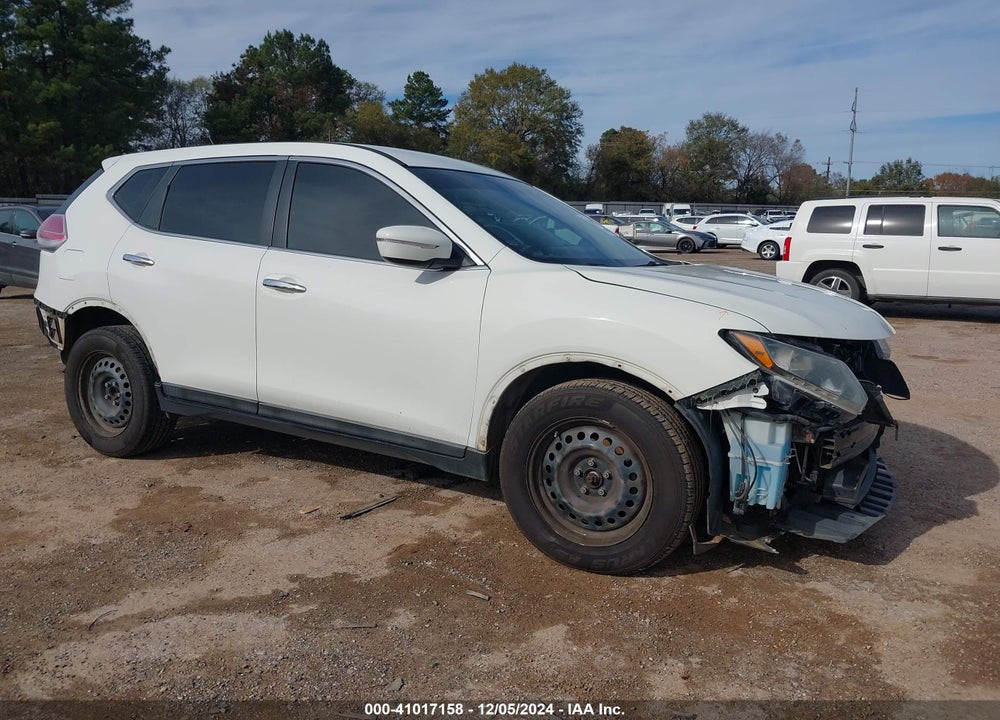 2015 NISSAN ROGUE S VIN: 5N1AT2MT2FC847150