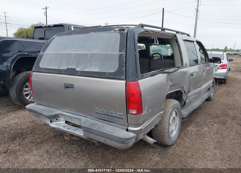 1999 CHEVROLET SUBURBAN 1500 LT VIN: 3GNFK16R7XG137157