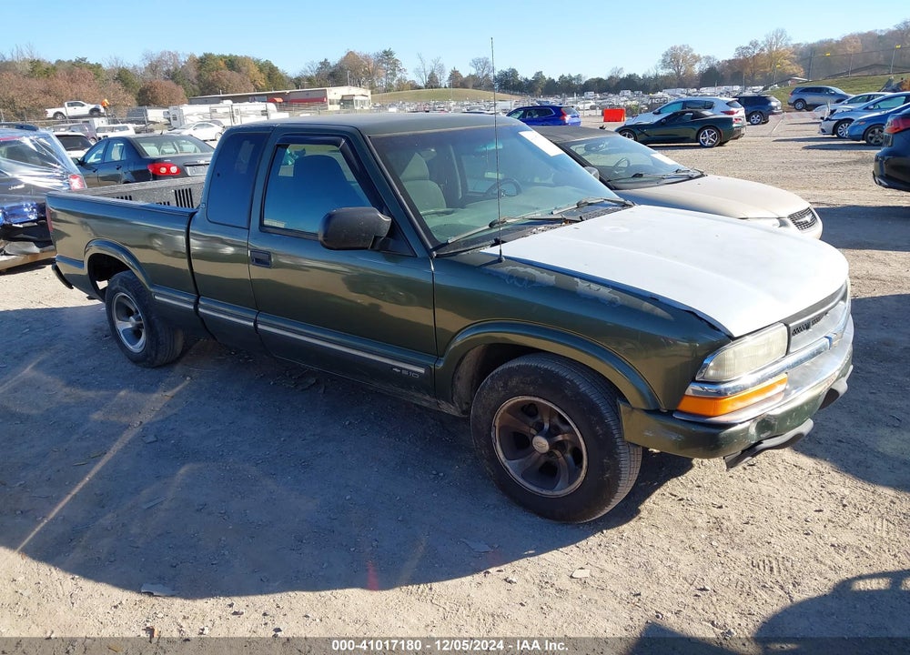 2003 CHEVROLET S-10 LS VIN: 1GCCS19X738285511