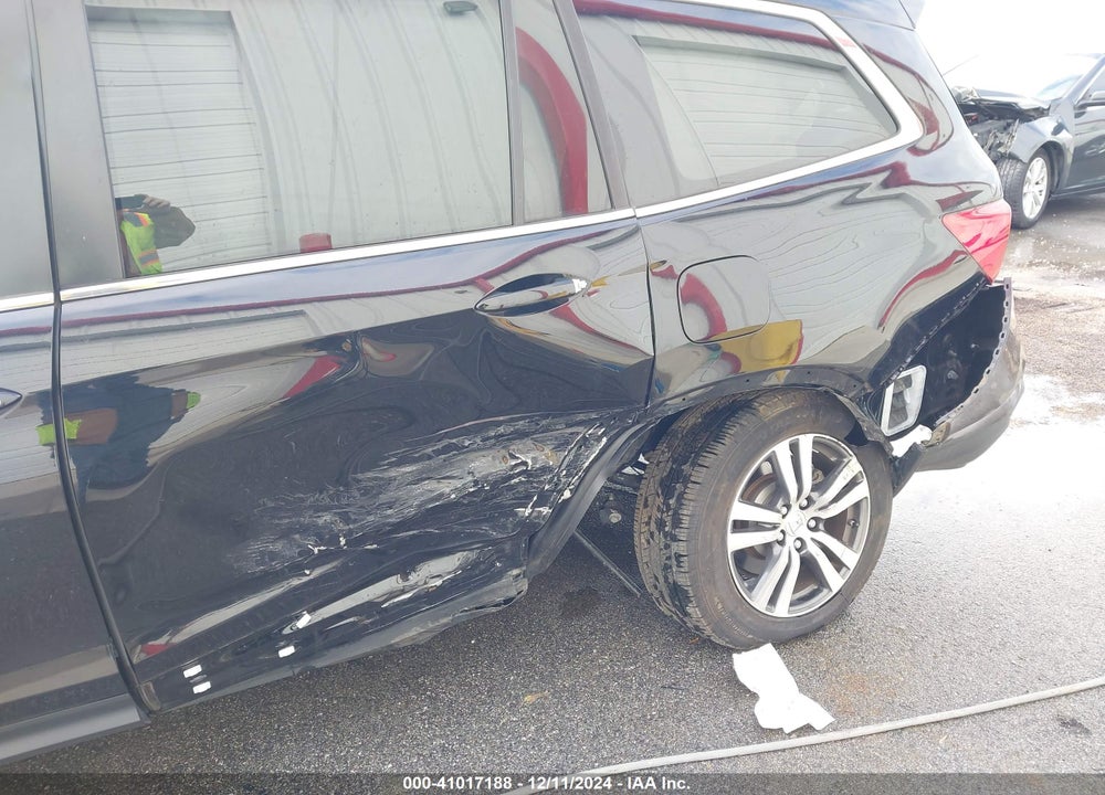 2018 HONDA PILOT EX-L VIN: 5FNYF6H52JB067299