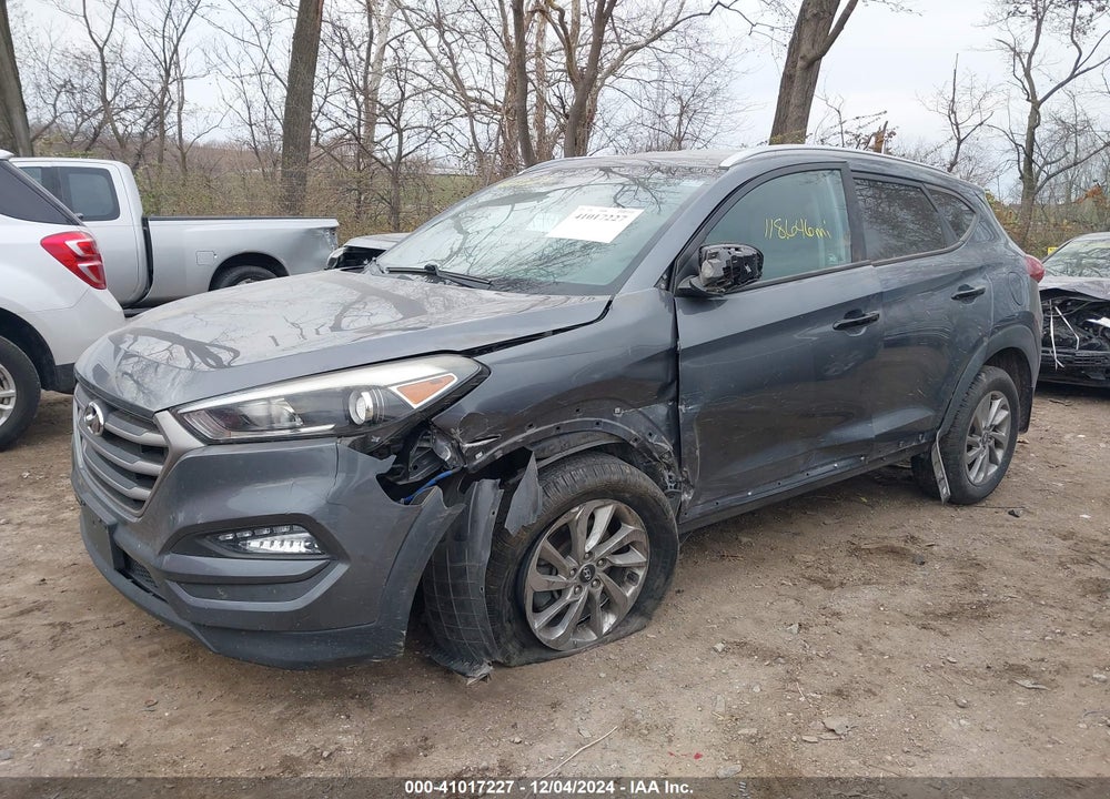 2016 HYUNDAI TUCSON SE VIN: KM8J33A48GU053378