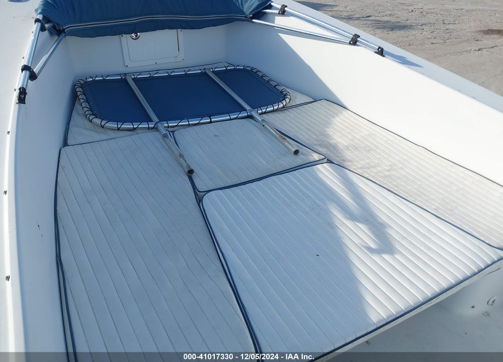 2007 ANDROS BOAT VIN: JGN26135G707