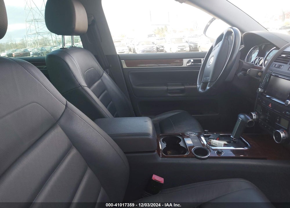 2009 VOLKSWAGEN TOUAREG 2 VR6 FSI VIN: WVGBE77L99D023099