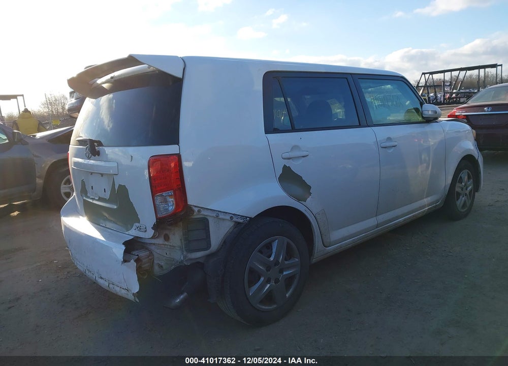 2014 SCION XB VIN: JTLZE4FEXEJ054544