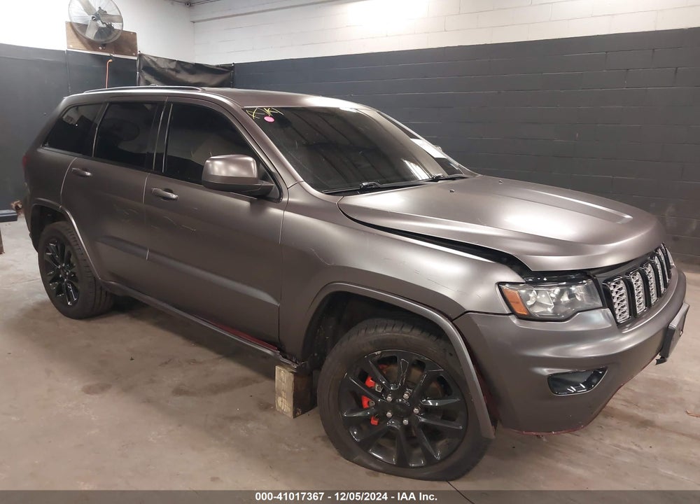 2018 JEEP GRAND CHEROKEE ALTITUDE 4X4 VIN: 1C4RJFAG2JC388545