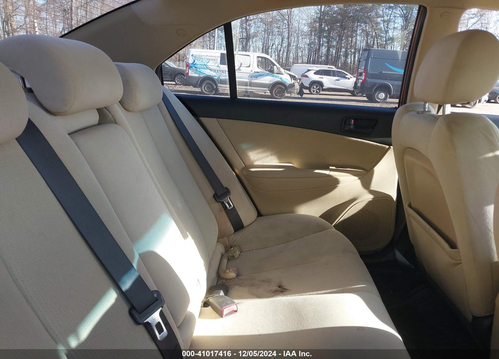 2009 HYUNDAI SONATA GLS VIN: 5NPET46C79H492824