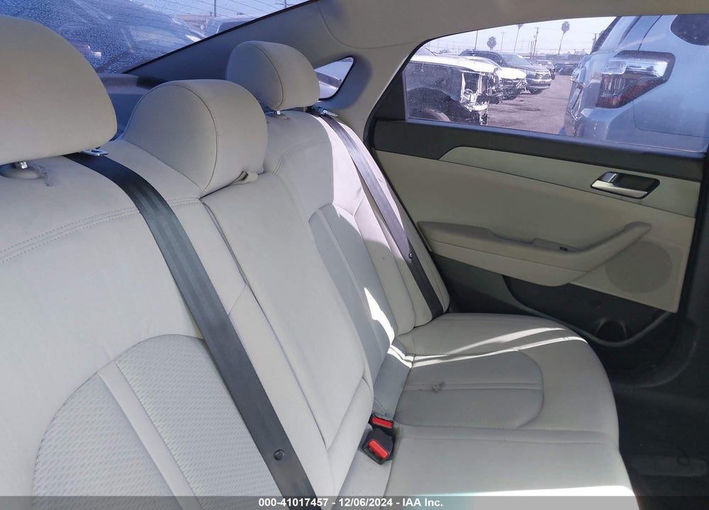 2017 HYUNDAI SONATA SE VIN: 5NPE24AF5HH505850