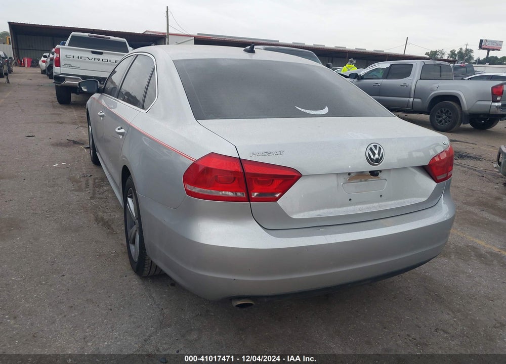 2013 VOLKSWAGEN PASSAT VIN: 1VWBP7A30DC104091