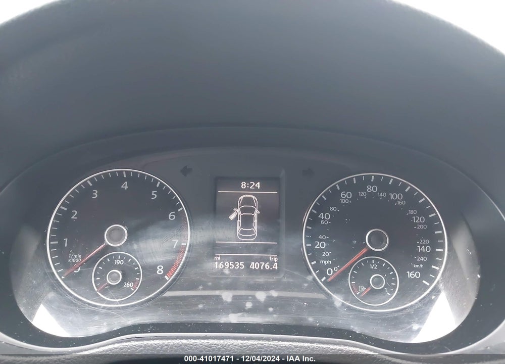 2013 VOLKSWAGEN PASSAT VIN: 1VWBP7A30DC104091