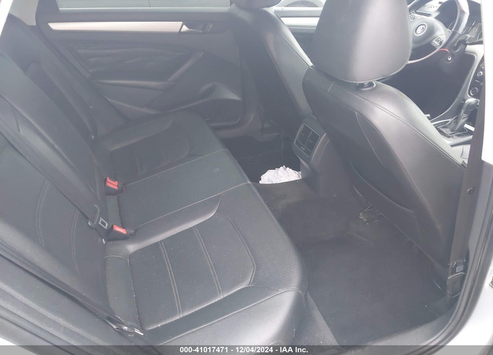 2013 VOLKSWAGEN PASSAT VIN: 1VWBP7A30DC104091