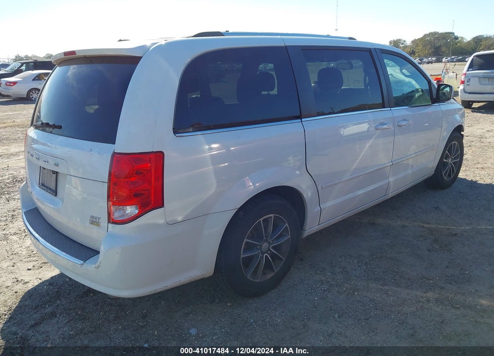 2017 DODGE GRAND CARAVAN SXT VIN: 2C4RDGCG0HR818620