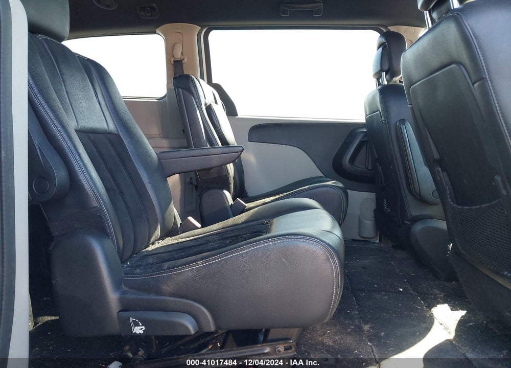 2017 DODGE GRAND CARAVAN SXT VIN: 2C4RDGCG0HR818620