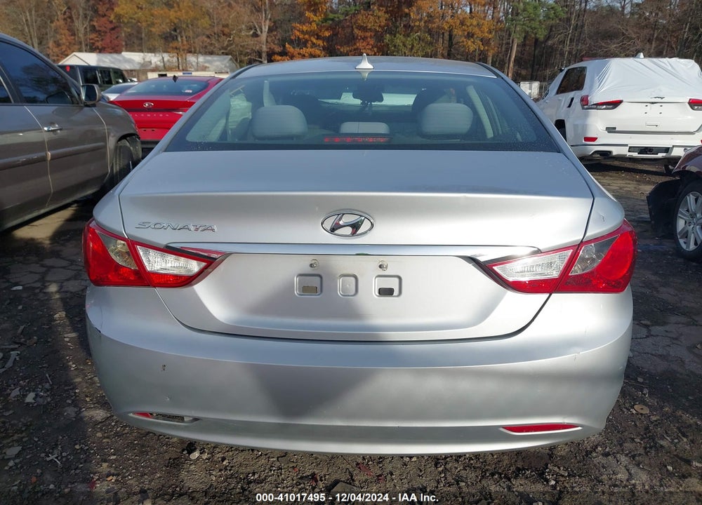 2013 HYUNDAI SONATA GLS VIN: 5NPEB4AC1DH738463