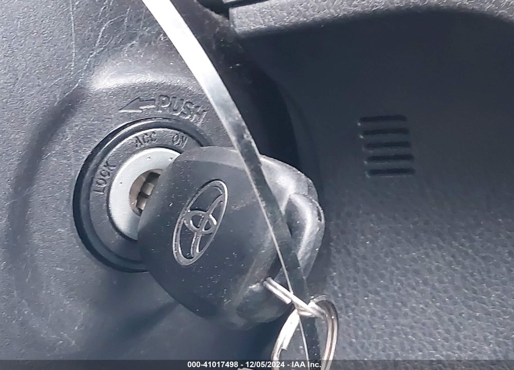 2017 TOYOTA COROLLA LE VIN: 2T1BURHE9HC856190