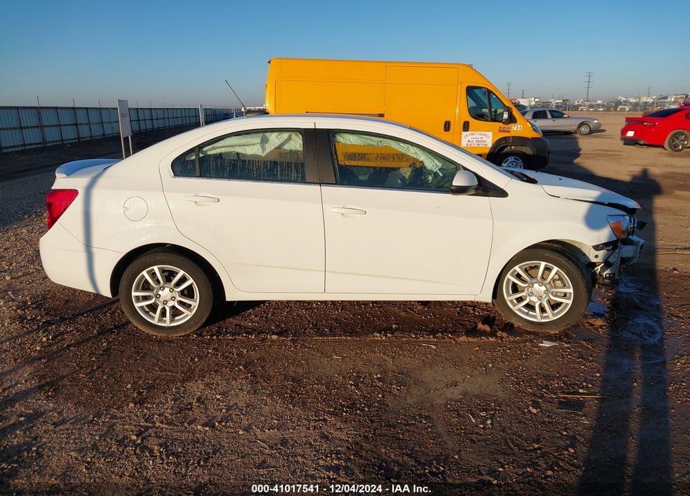 2015 CHEVROLET SONIC VIN: 1G1JC5SH6F4180557