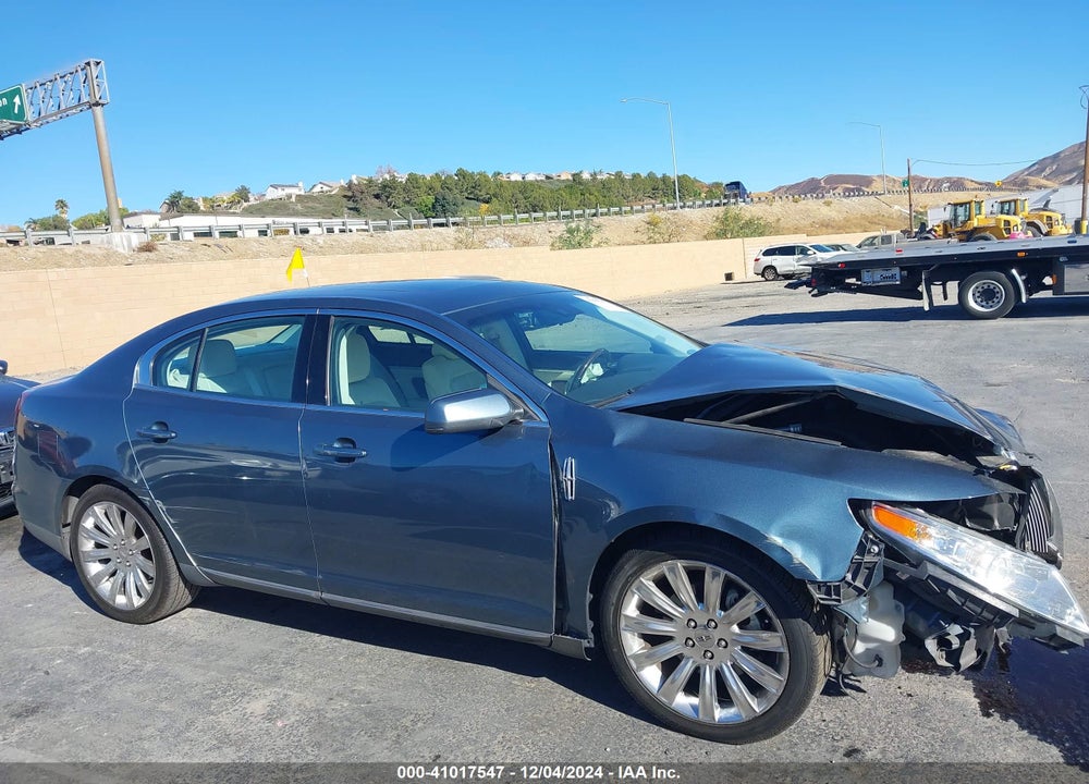 2010 LINCOLN MKS VIN: 1LNHL9DR2AG600577