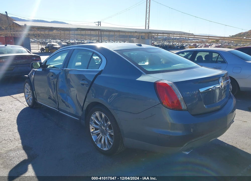 2010 LINCOLN MKS VIN: 1LNHL9DR2AG600577