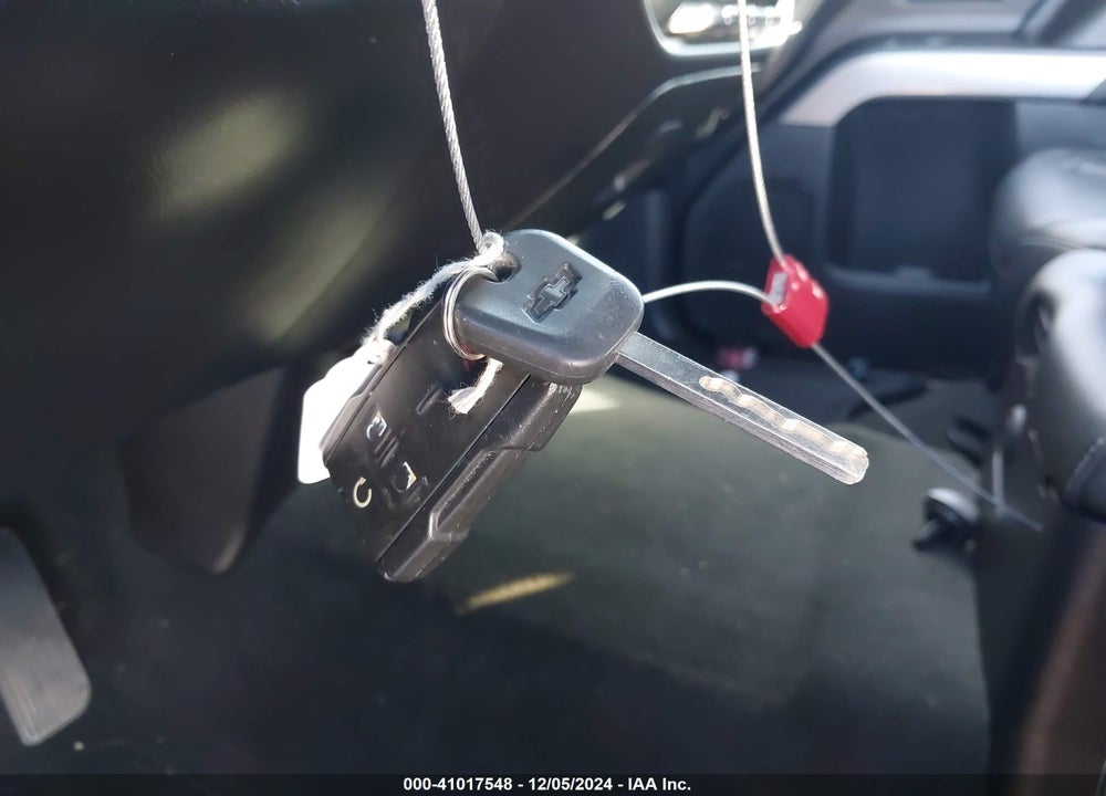 2017 CHEVROLET SILVERADO VIN: 3GCUKREC6HG155517