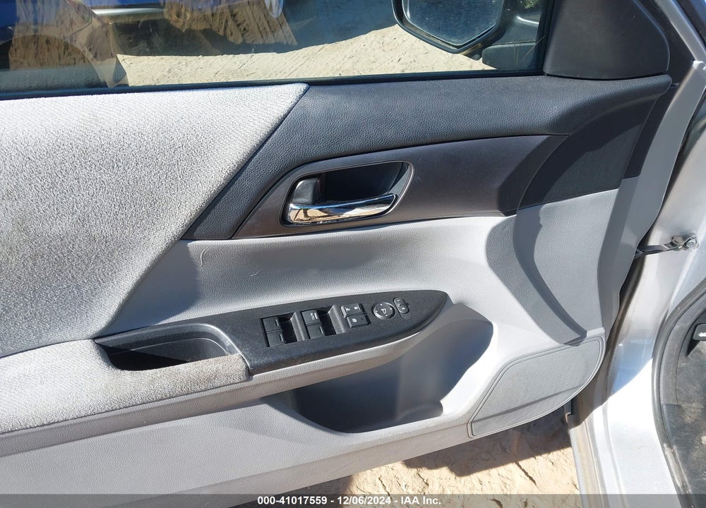 2013 HONDA ACCORD LX VIN: 1HGCR2F36DA161177