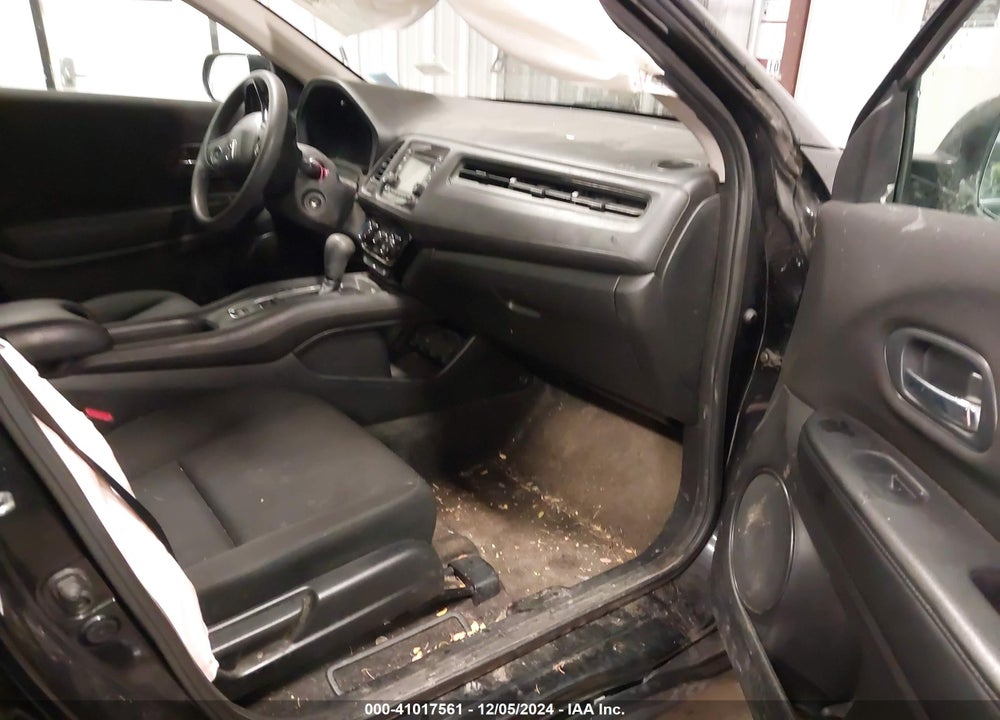 2016 HONDA HR-V LX VIN: 3CZRU6H30GM739514