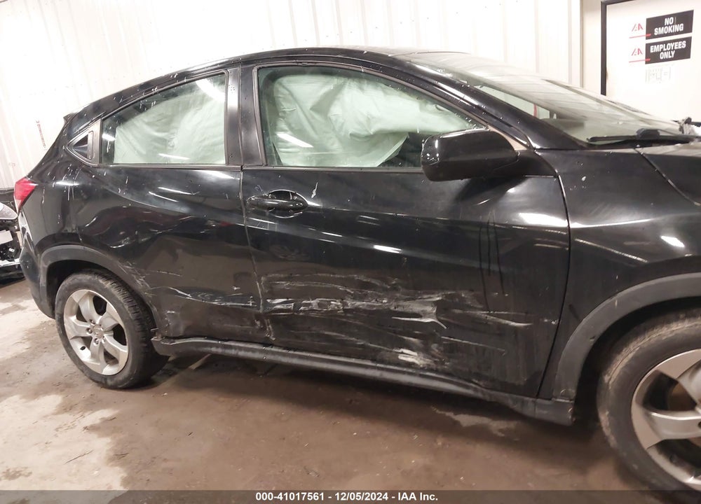 2016 HONDA HR-V LX VIN: 3CZRU6H30GM739514