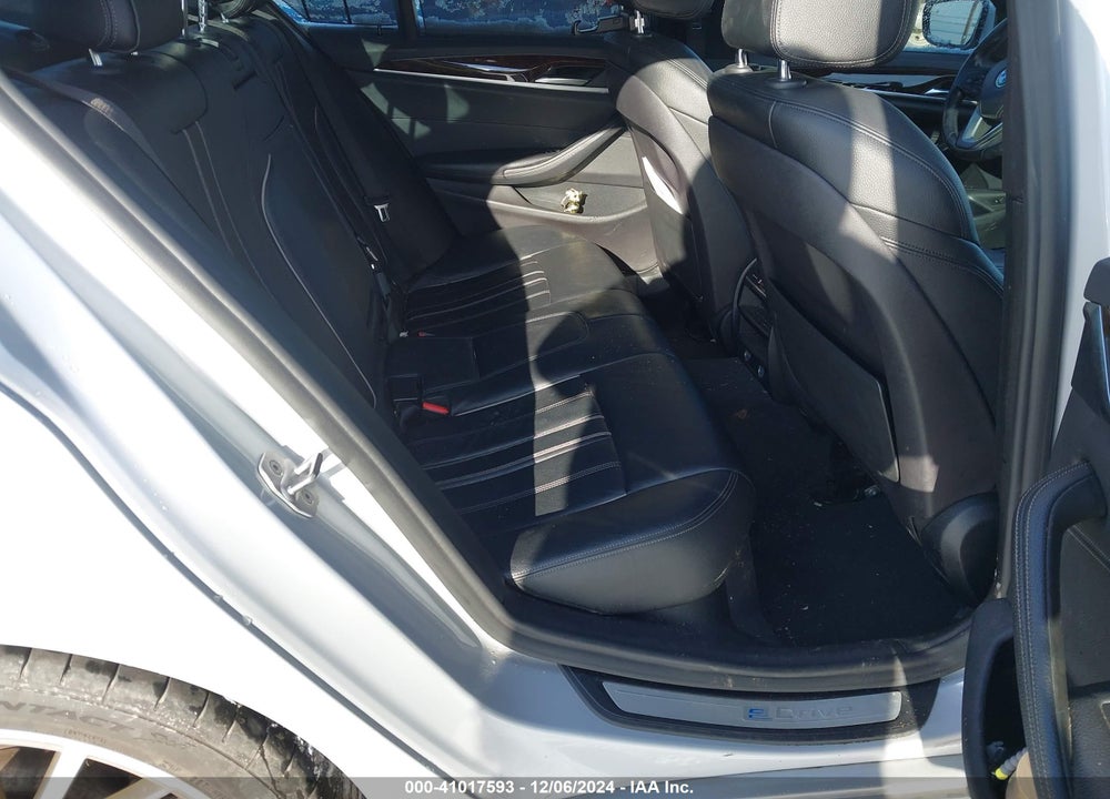 2018 BMW 530E IPERFORMANCE VIN: WBAJA9C5XJB251317