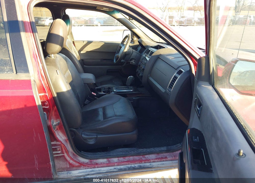 2008 FORD ESCAPE LIMITED VIN: 1FMCU94108KB89723