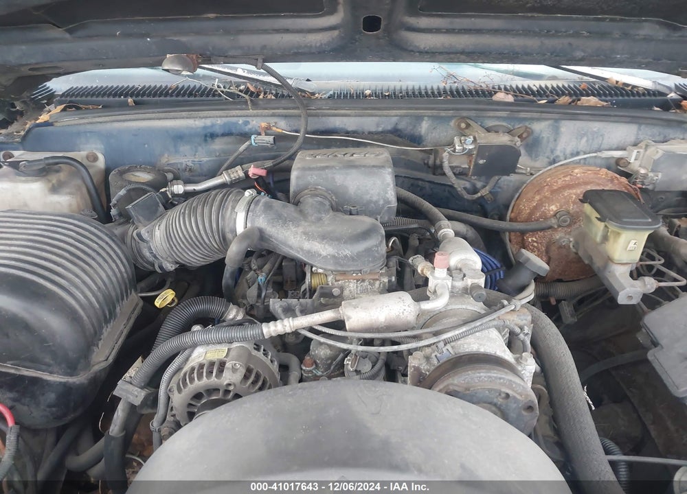 1996 CHEVROLET GMT-400 K1500 VIN: 1GCEK19R4TE262232