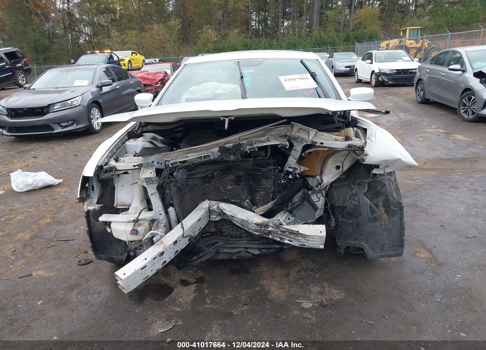 2014 CHRYSLER 300 VIN: 2C3CCAAG0EH255342
