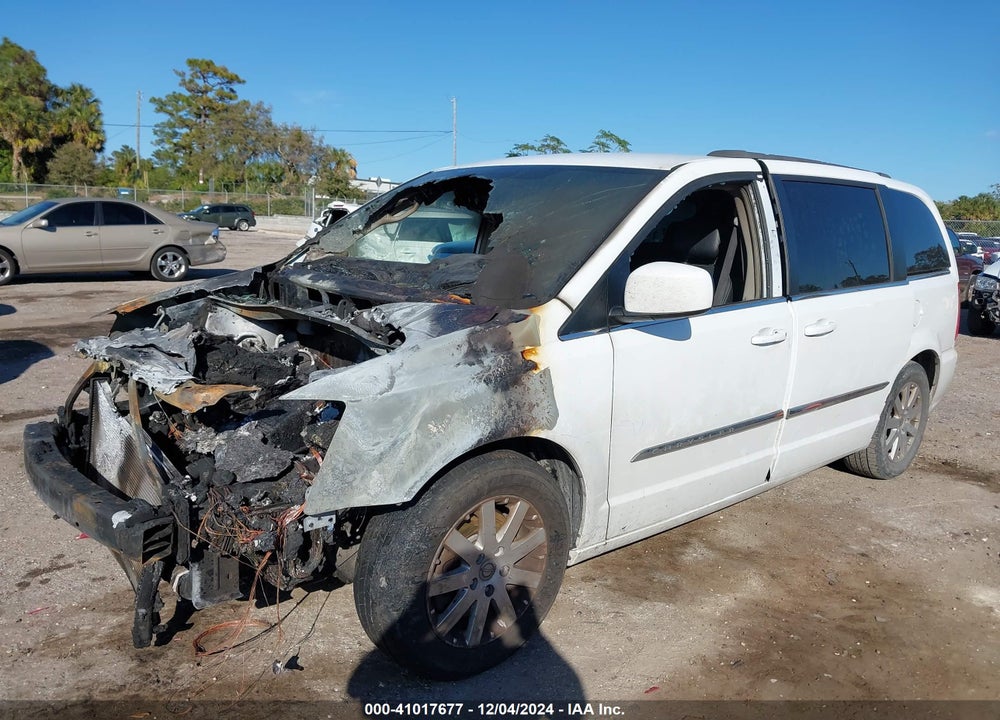 2014 CHRYSLER TOWN & COUNTRY TOURING VIN: 2C4RC1BG4ER440024