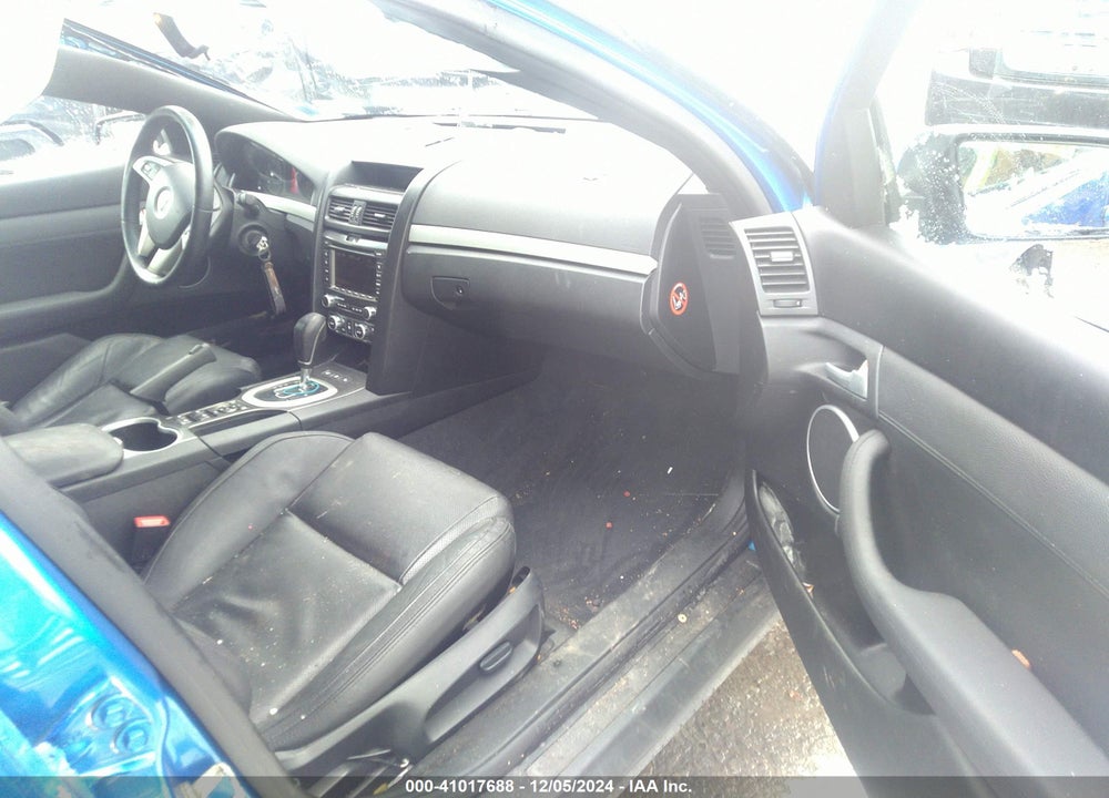 2009 PONTIAC G8 VIN: 6G2ER57749L237167
