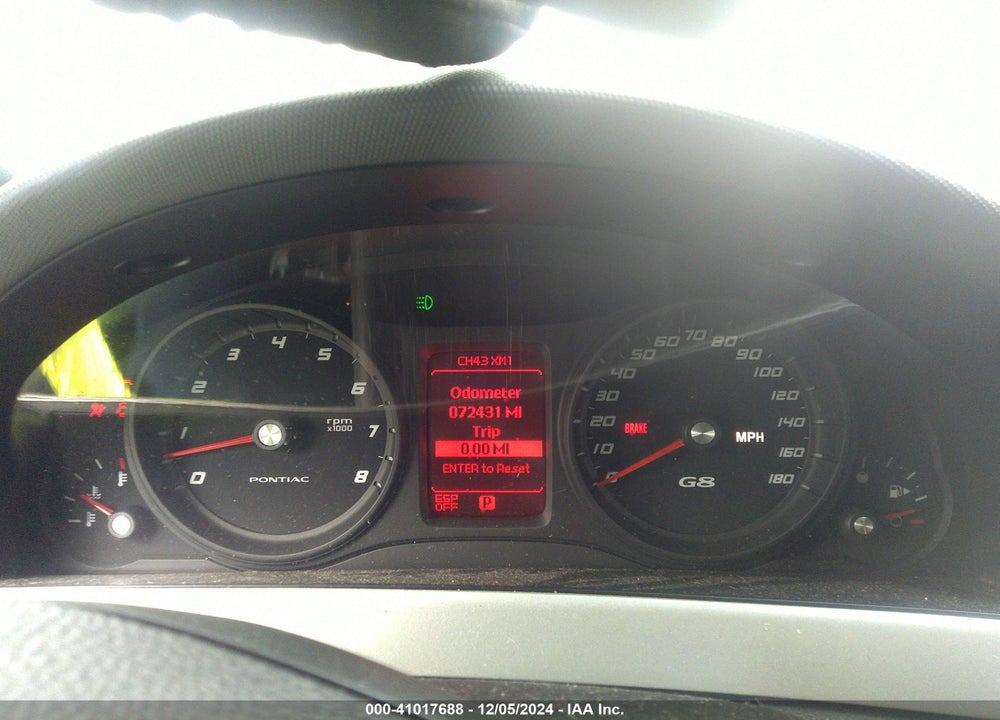2009 PONTIAC G8 VIN: 6G2ER57749L237167