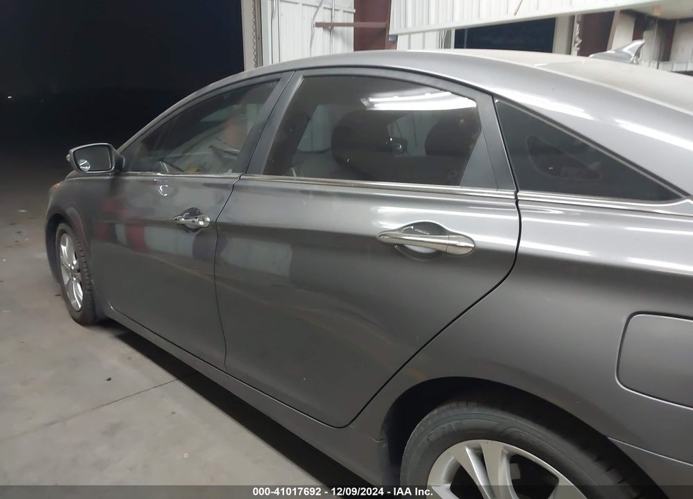 2011 HYUNDAI SONATA LIMITED VIN: 5NPEC4ACXBH218630