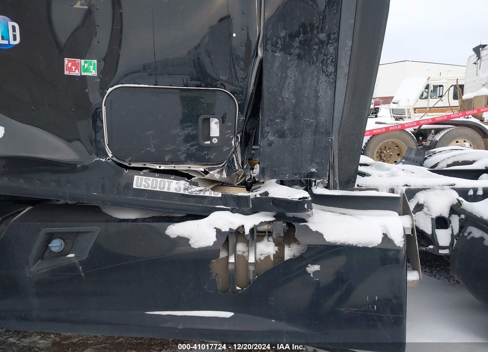 2019 KENWORTH T680 VIN: 1XKYD49X7KJ242431