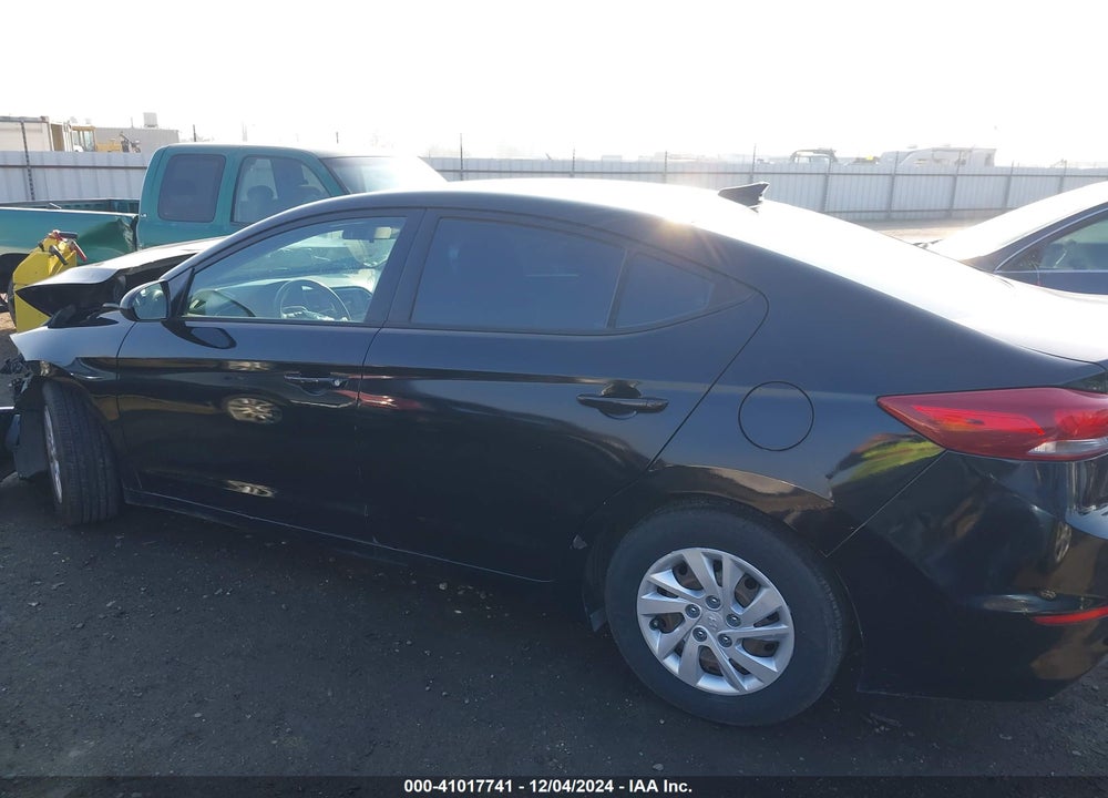 2017 HYUNDAI ELANTRA SE VIN: 5NPD74LF0HH191373