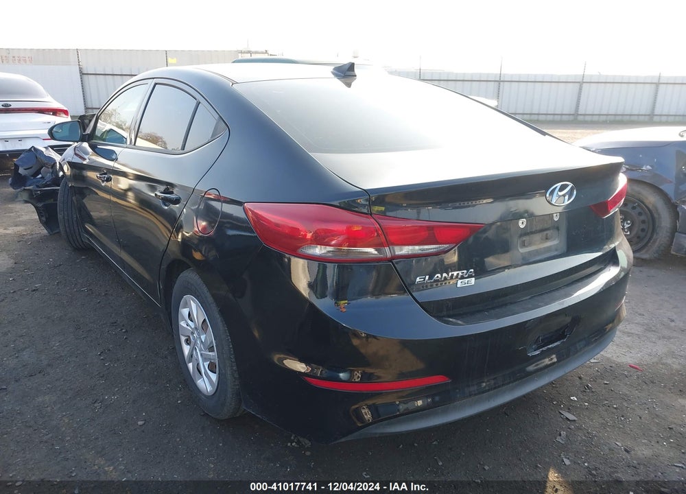 2017 HYUNDAI ELANTRA SE VIN: 5NPD74LF0HH191373